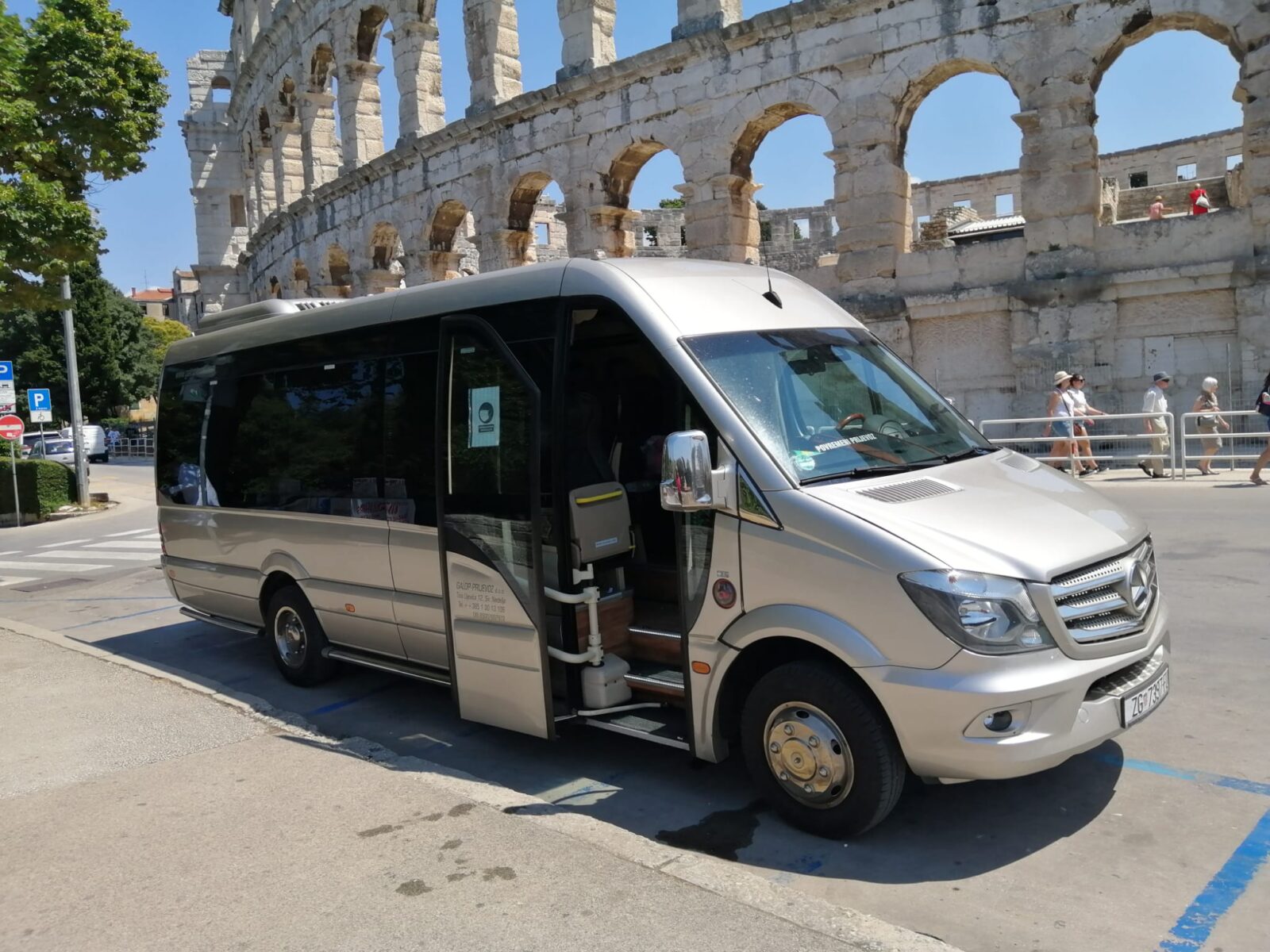 Najam minibusa 03 - Galop Prijevoz